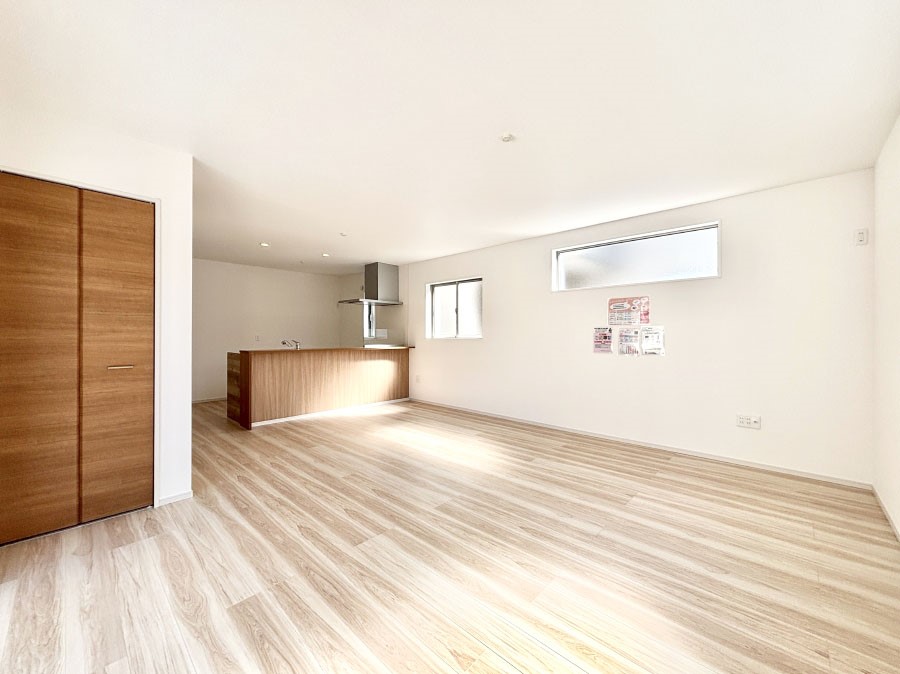 ���r���O �Z�ޕ��̌��������o�����A�C���e���A���l����̂��y���݂ȃ��r���O�ł��I 