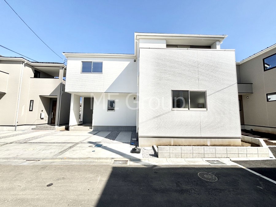 ���n�O�ώʐ^ �������ꂽ�O�ρA�㎿�ȏZ��Ԃ��L���鎺���͉i�����S���ĉ߂�����Z���ł��B 