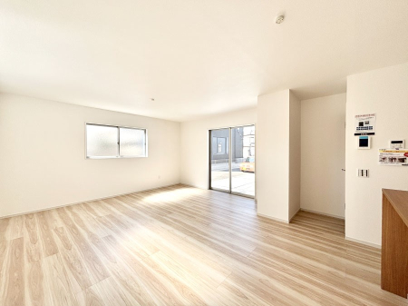 ���̑����� �Ƒ������R�ƏW�܂�e���̃X�y�[�X�ɂȂ肻��  