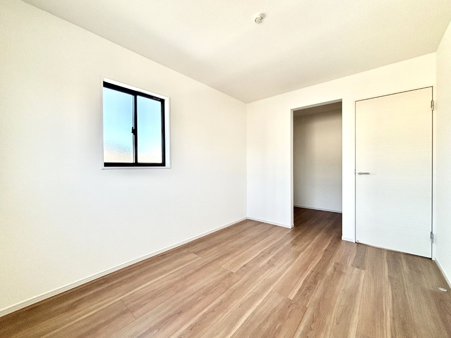 �q������ �q�������ɂ��������߂Ȏ��[�X�y�[�X�����Ղ�̋���