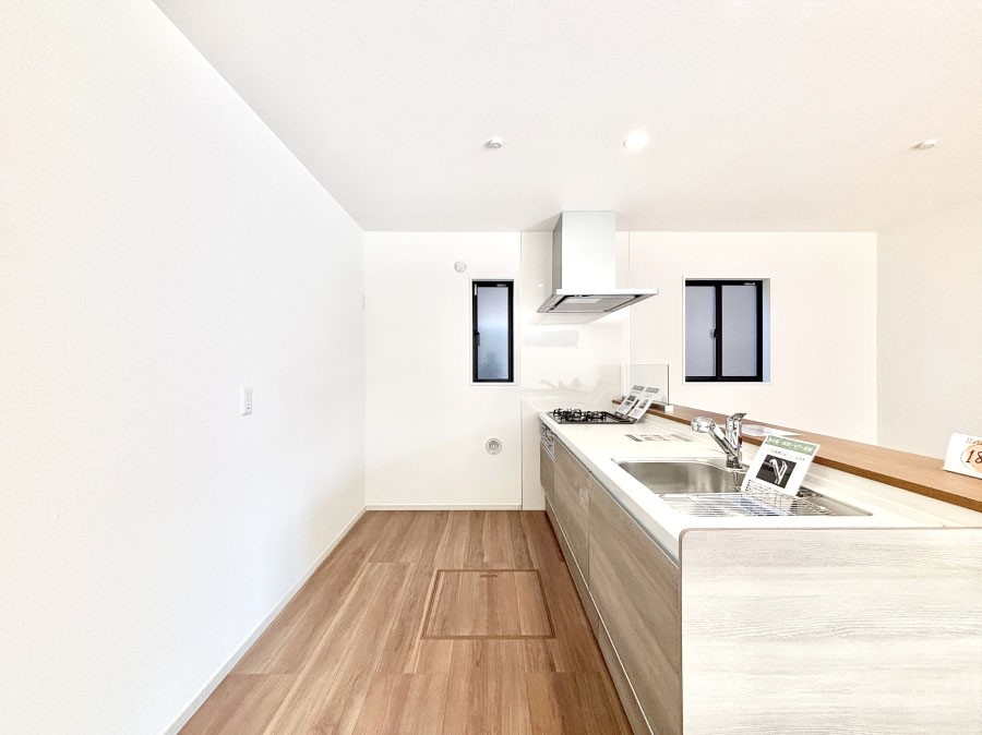 �L�b�`�� ��Ƃ肠��L�b�`���ł͂��Ƒ��Ɗy�������������ł��܂��B