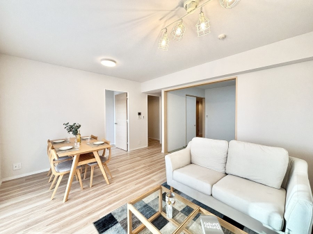 ���̑����� �Ƒ������R�ƏW�܂�e���̃X�y�[�X�ɂȂ肻��    