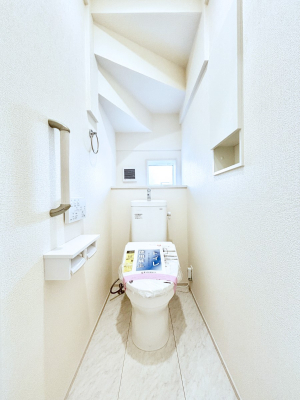 �g�C�� �E�H�V�����b�g�t���g�C����1�K��2�K���ꂼ��ɔz�u����Ă��ĂƂĂ��֗��ł��B 