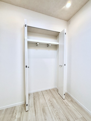 ���[ �m���N���[�[�b�g�B���s��������̂Ō���̈ߗނ�����������[�ł��܂��B