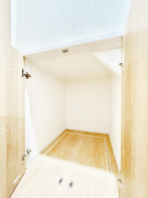 ���[ �L�����[�B���p�i�̃X�g�b�N��|���p�i�A�h�Зp�i�Ȃǂ̎��[�X�y�[�X�ɁI