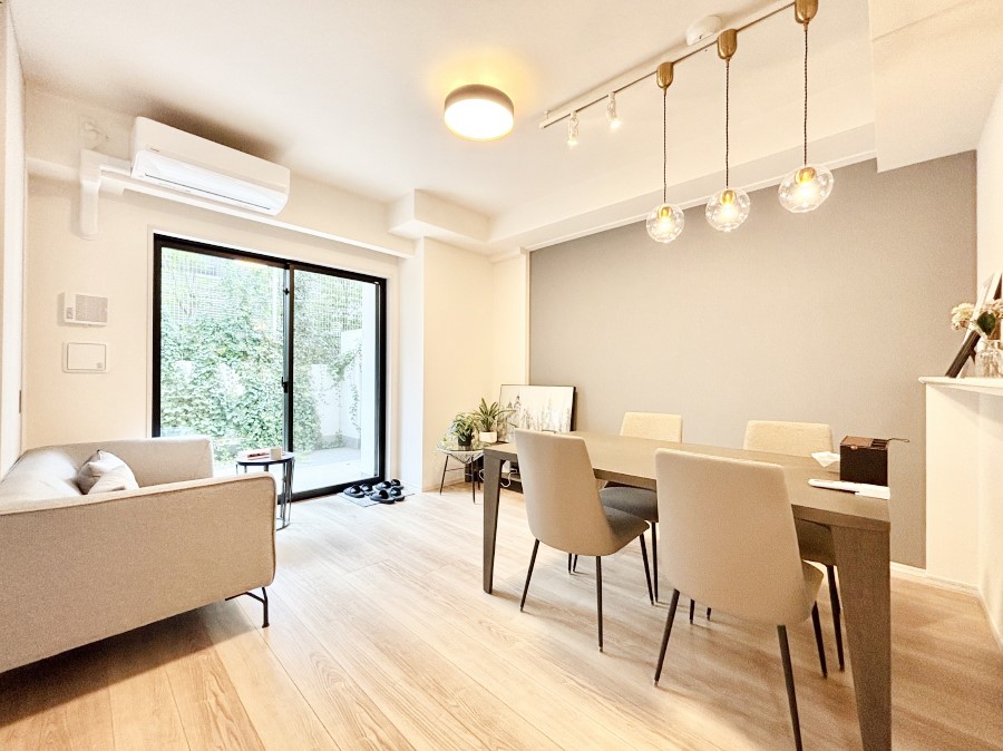 ���̑����� �傫�ȑ����炽���Ղ�̗z���ƕ�����������_�C�j���O  