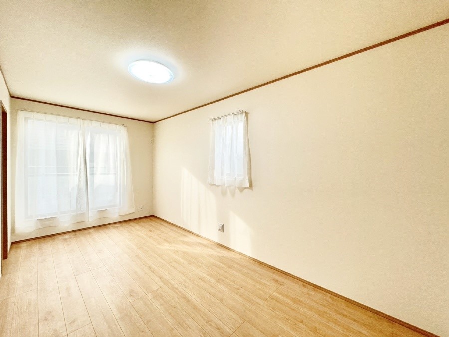 ���̑����� ���邢�o���R�j�[�T�C�h�ɗm����ݒu�B�ڊo�߂̗ǂ��Q���ɁB