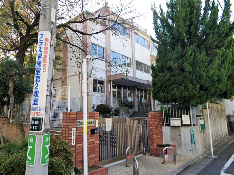 ���ӊ� ���w�Z 300m �L���旧�x�m���䏬�w�Z