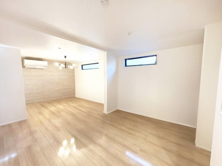 ���r���O �Ƒ������R�ƏW�܂�e���̃X�y�[�X�ɂȂ肻����CG���H��    