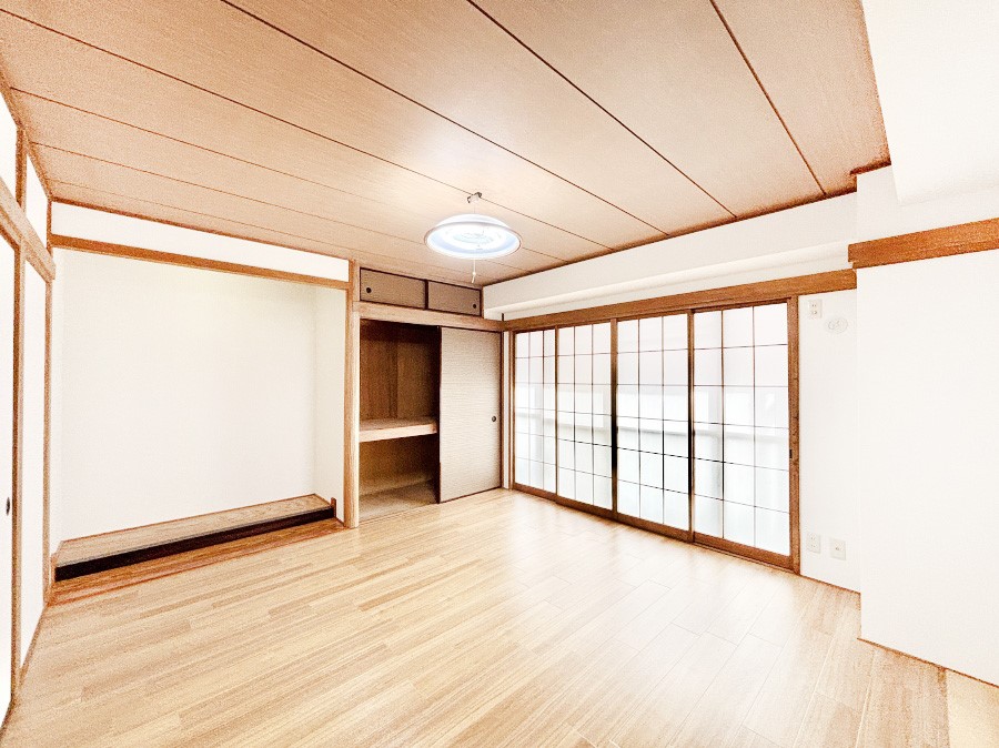 �Q�� �g���₷���`�Ńx�b�g��Ƌ�̒u�����ɂ����邱�Ƃ�����܂���B   