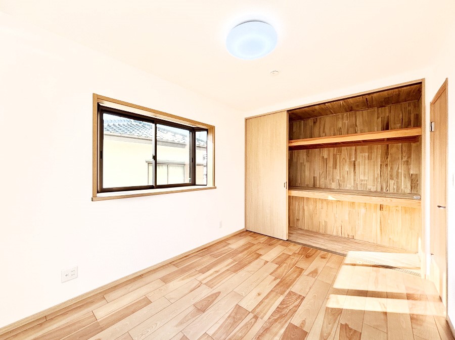 ���̑����� �����Ղ�̎��[�X�y�[�X�ł��ł��Z��Ԃ��X�b�L���ۂĂ���  