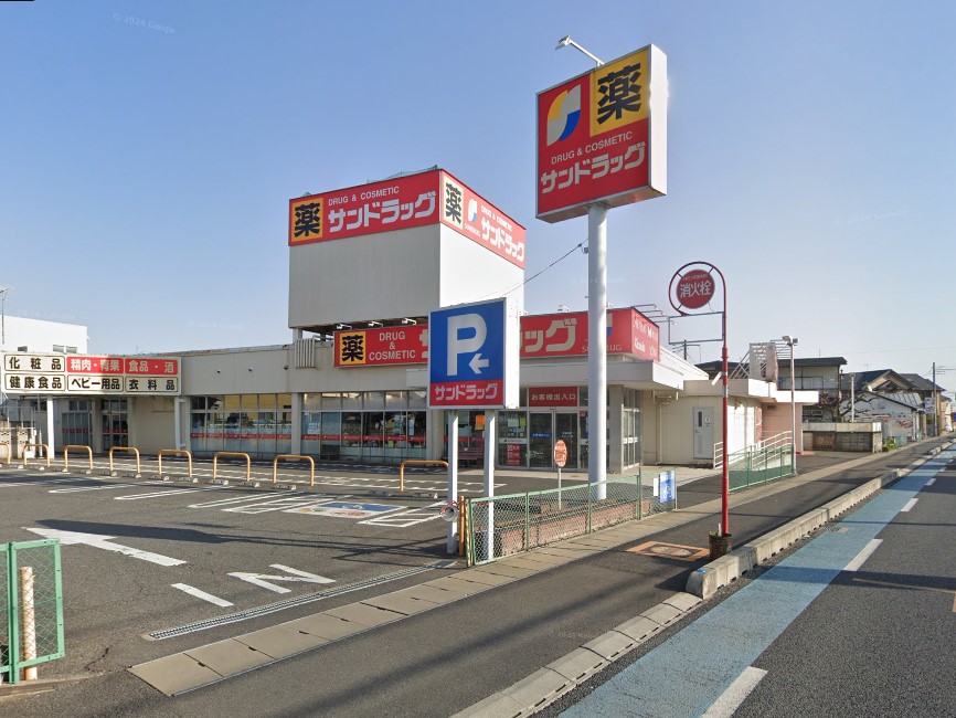 ���ӊ� �h���b�O�X�g�A 300m �T���h���b�O ��z�Ό��X