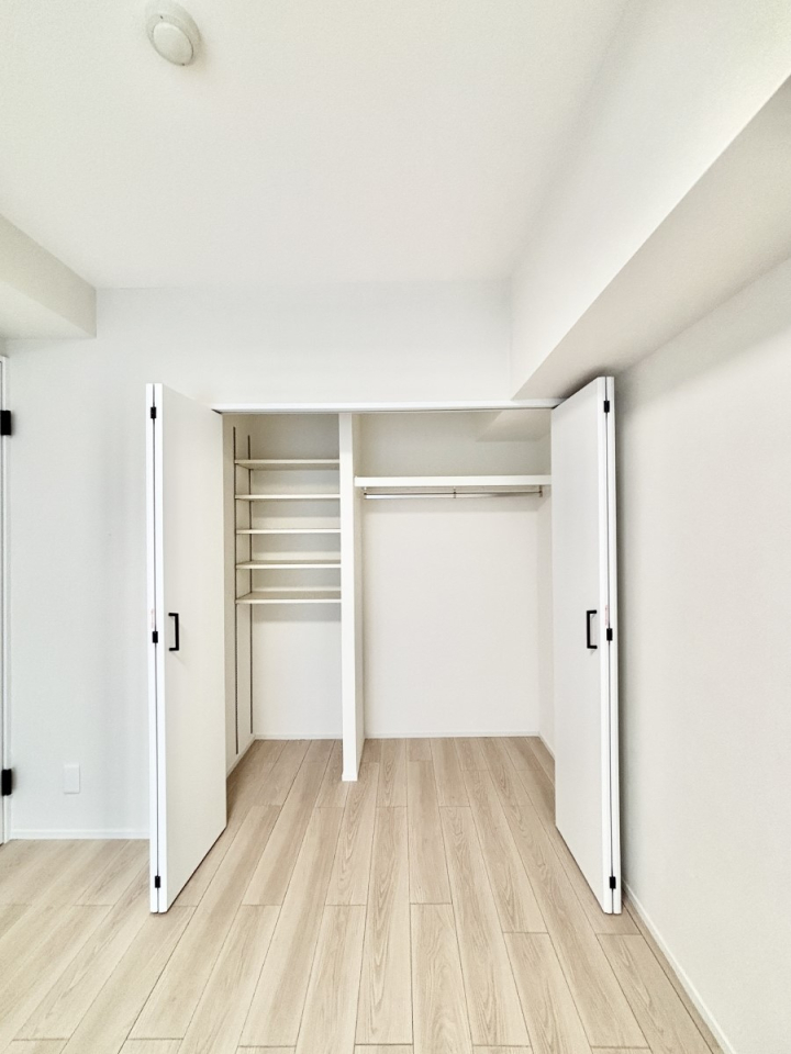 ���[ �m���N���[�[�b�g�B���s��������̂Ō���̈ߗނ�����������[�ł��܂��B