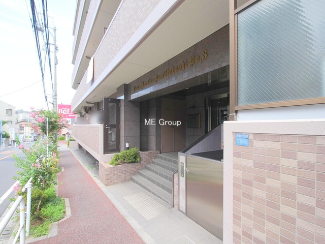 �G���g�����X -