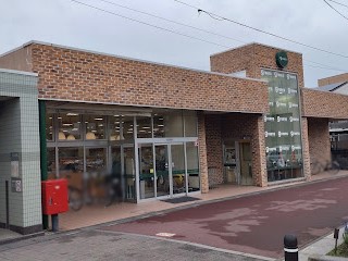 ���ӊ� �X�[�p�[ 300m �O���[���Y