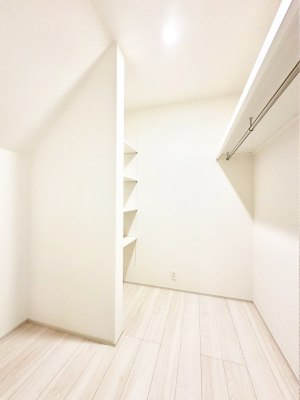 ���̑� ���r���O�ɃE�H�[�N�C���N���[�[�b�g�t���Ő�����Ԃ��L�����p�ł��܂�