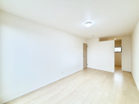 �q������ �E�H�[�N�C���N���[�[�b�g�����邨�����B�G�߂��Ƃ̓���ւ����s�v�ŕ֗��ł��B 