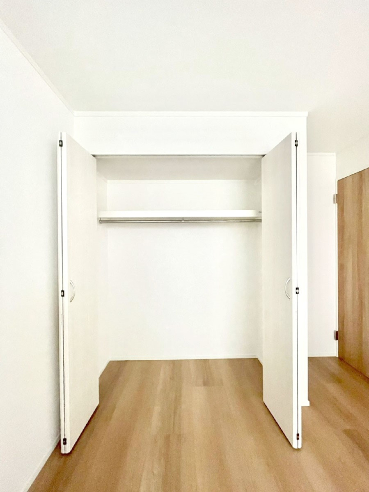 ���[ �����Ղ�̎��[�X�y�[�X�ŉ��K�ɕ�点���� 