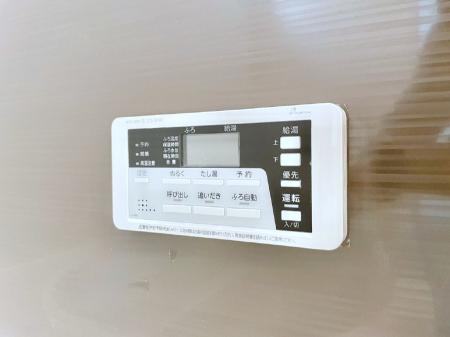 ���̑����� �X�C�b�`1�ň��ʂ̓��𗁑��ɒ�������A�ۉ���ǂ��������\�I