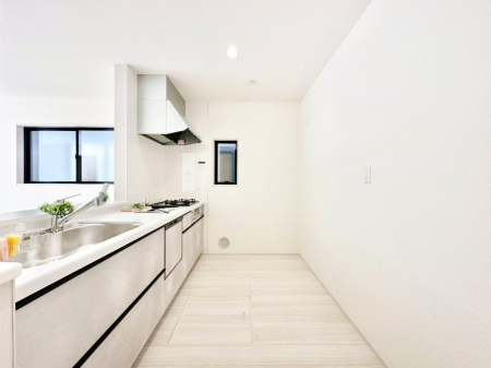 �L�b�`�� ��Ƃ肠��L�b�`���ł͂��Ƒ��Ɗy�������������ł��܂��B