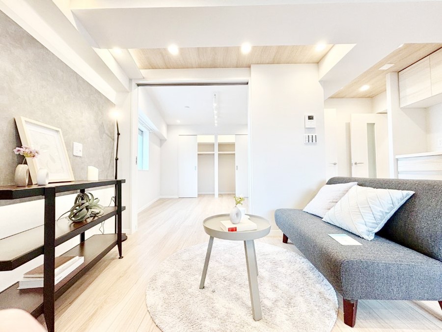 ���r���O ���������Ԃ��[���������ȉ��K���Ƃ�Ƃ���f�U�C���������r���O�ł��I