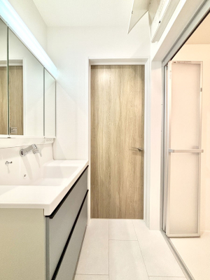 ���ʑ�E���ʏ� ���邢���ʏ��͖����̐g�x�x���y�����ł����Ⴂ�����ł��B