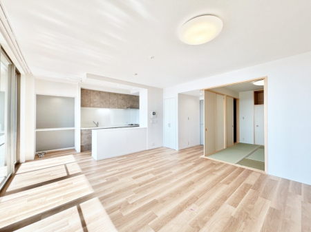 ���r���O �Ƒ��c���̎��Ԃ����������Ȃ��났�̃��r���O�_�C�j���O�B   