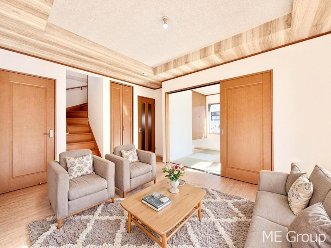 ���r���O ���Ƒ��̓��₩�Șb�����ŕ�܂�閾�邢���r���O  ���Ƌ��CG�ł�