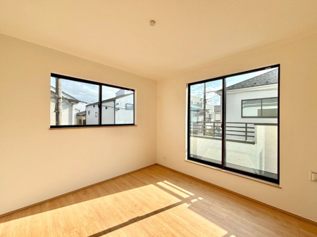 ���̑����� �o���R�j�[���J�������v���X���Ă����m��