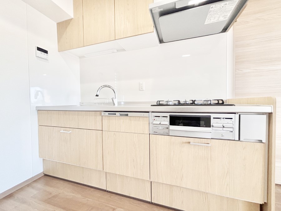 �L�b�`�� �������������I�ɁA�y�����I�V�X�e���L�b�`��