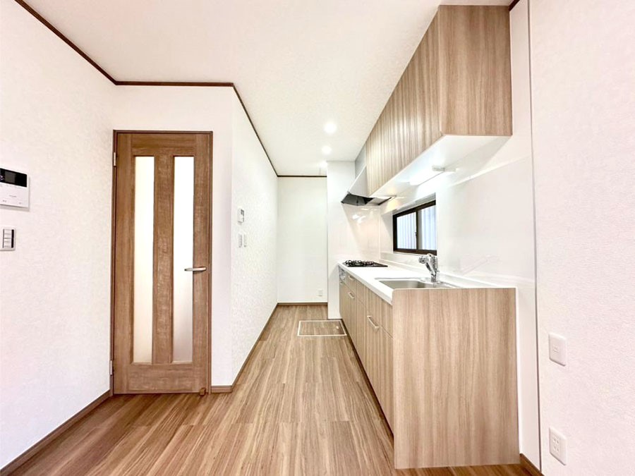 �L�b�`�� ��Ƃ肠��L�b�`���ł͂��Ƒ��Ɗy�������������ł��܂��B