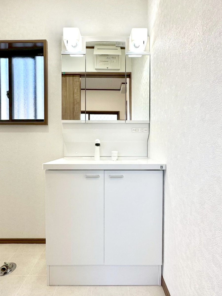 ���ʑ�E���ʏ� �傫�����₷���O�ʋ��Ő�����������ʑ�́A�g�����Ȃ݃`�F�b�N�┧�̂������ɂ������߂ł��B 