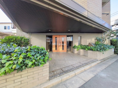 �G���g�����X -