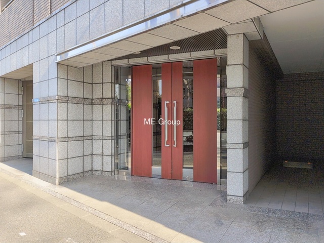 �G���g�����X -