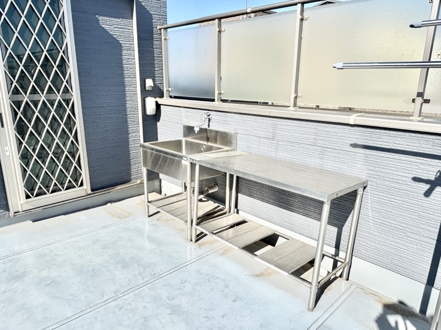 ���̑����� �o���R�j�[����������̂ŃK�[�f�j���O�₨�|���ɕ֗��ł��B  