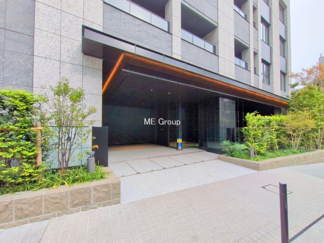 �G���g�����X -