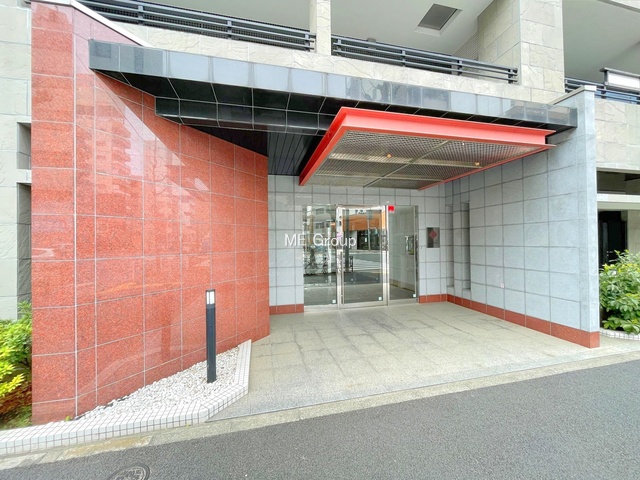 �G���g�����X -