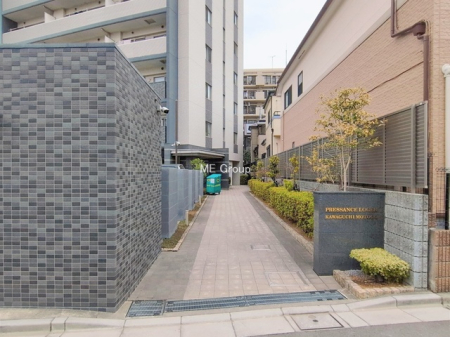 �G���g�����X -