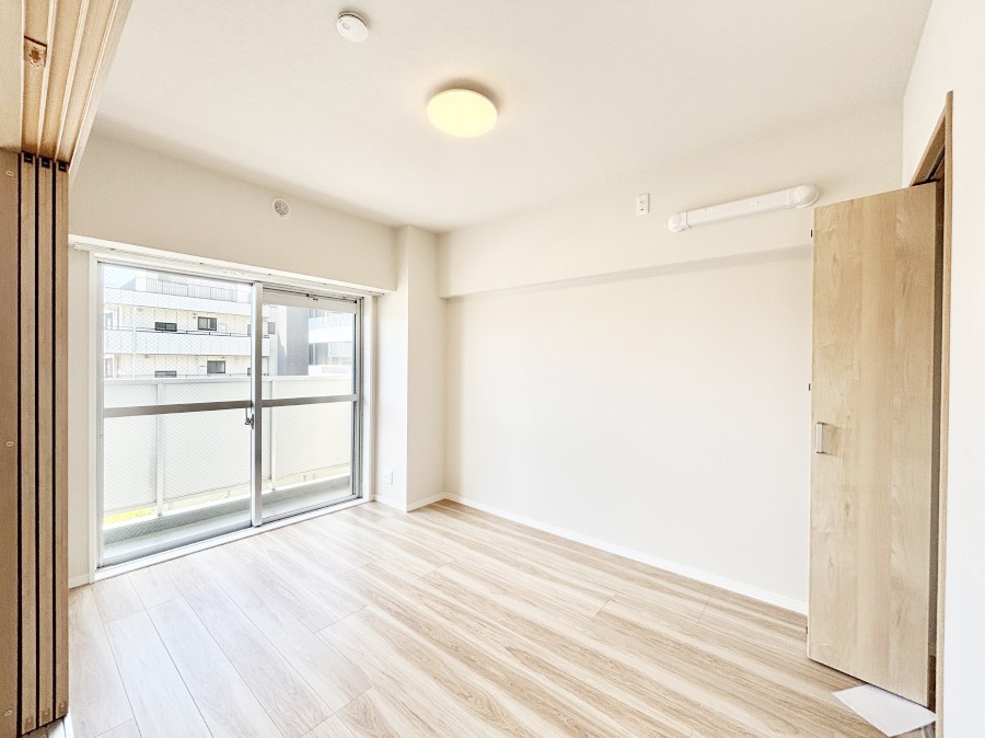 ���̑����� �o���R�j�[���J�������v���X���Ă����m��