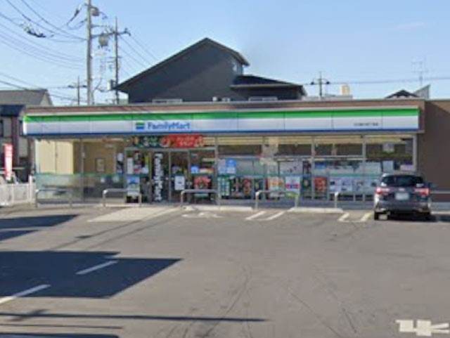 ���ӊ� �R���r�j 310m �t�@�~���[�}�[�g����O��l���ړX