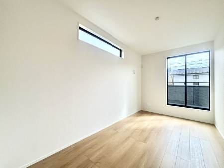 ���̑����� ���邢�o���R�j�[�T�C�h�ɗm����ݒu�B�ڊo�߂̗ǂ��Q���ɁB 