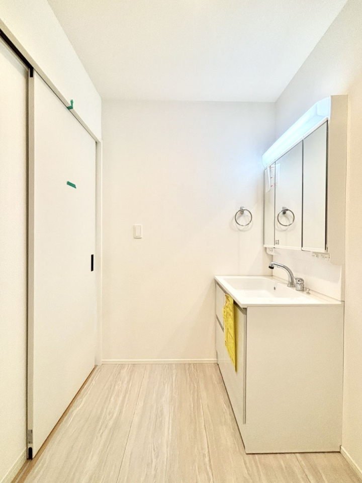 ���ʑ�E���ʏ� ���邢���ʏ��͖����̐g�x�x���y�����ł����Ⴂ�����ł��B