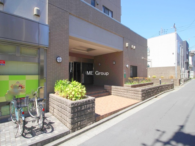 �G���g�����X -