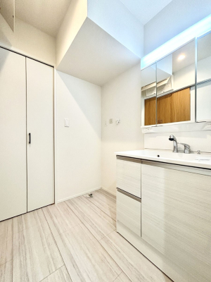 ���ʑ�E���ʏ� ���邢���ʏ��͖����̐g�x�x���y�����ł����Ⴂ�����ł��B