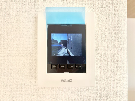 ���̑����� TV���j�^�[�t�C���^�[�t�H�����t���Ă��ăZ�L�����e�B�[��