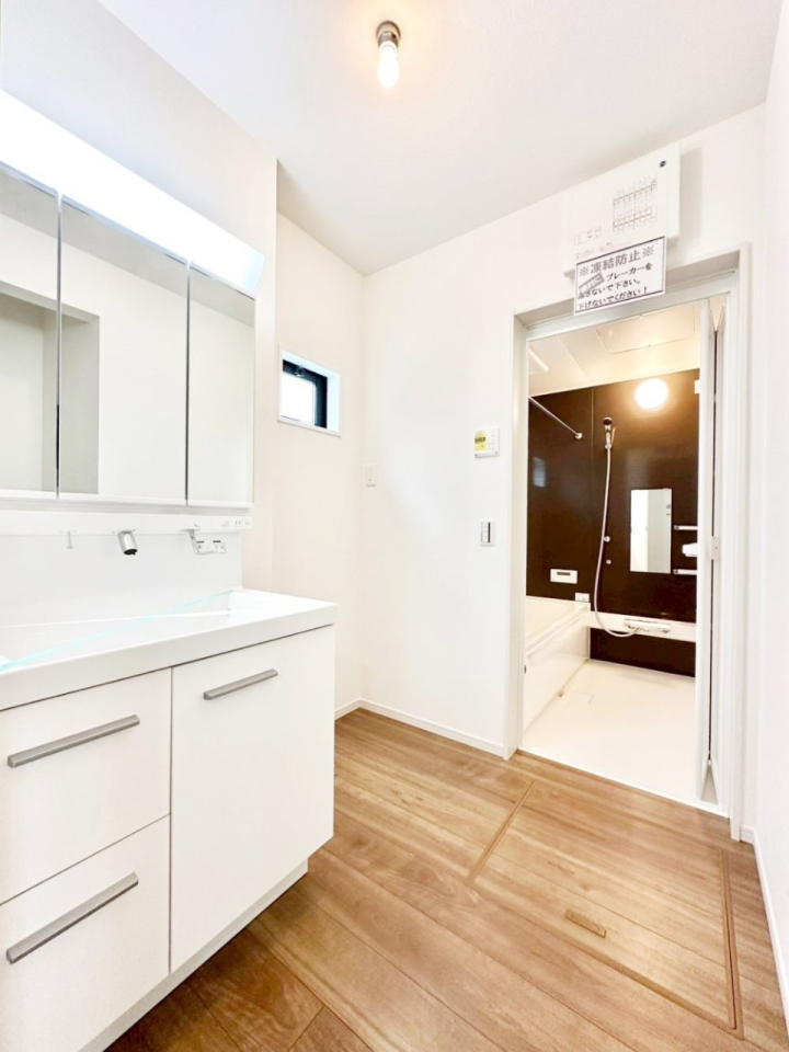 ���̑� �L�b�`���Ƃ̓������l�����������W���݌v�ŖZ�������Ԃ̉Ǝ������N���N