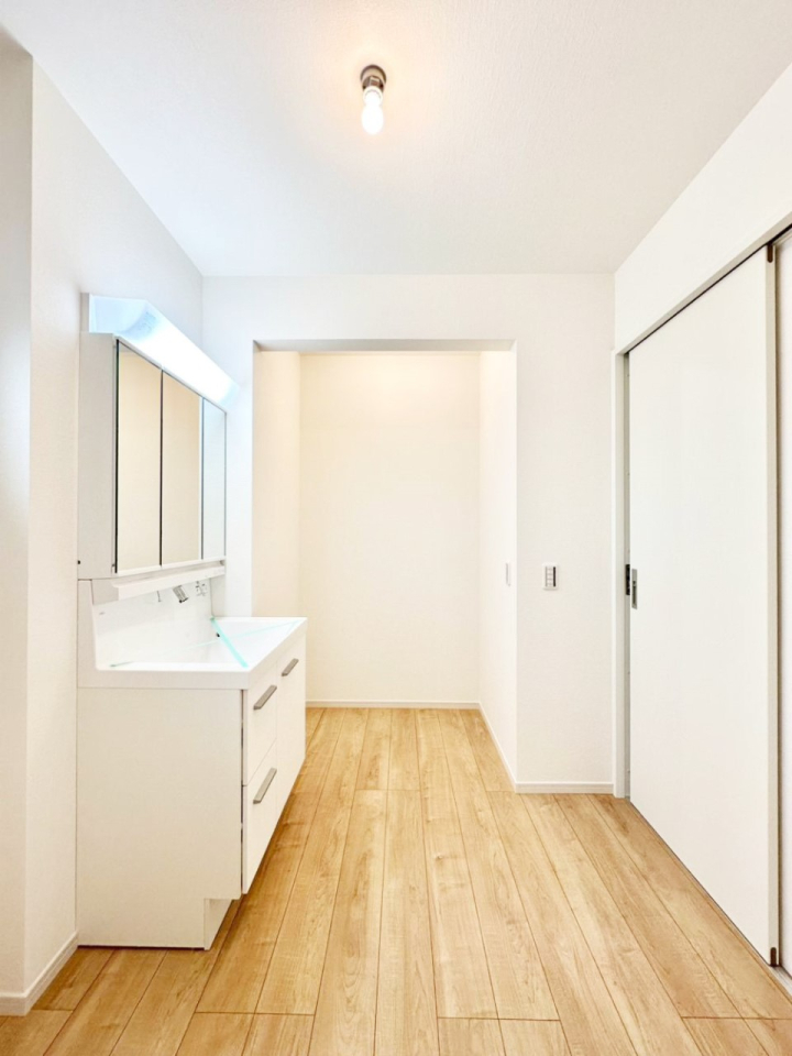 ���̑� �L�X�Ƃ�Ƃ�̂��郉���h���[�X�y�[�X