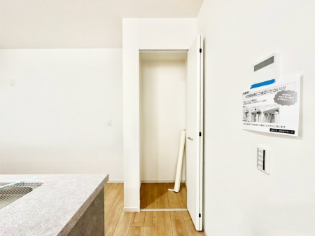 ���[ �L�b�`�����̎��[�̓p���g���[�Ƃ��Ă����p�ł��܂�