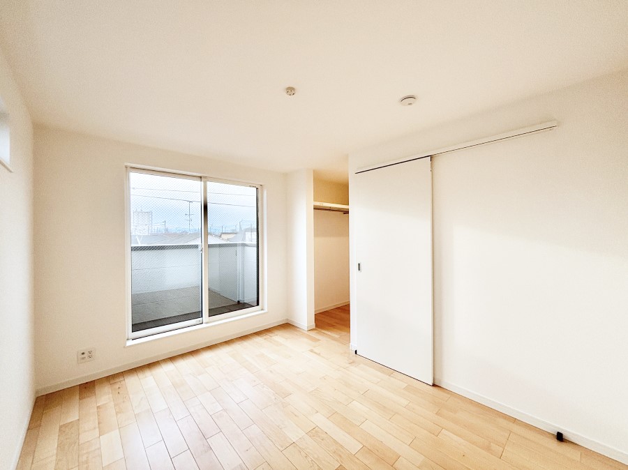 ���̑����� �o���R�j�[���J�������v���X���Ă����m���BWIC�t���B