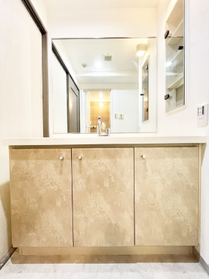 ���ʑ�E���ʏ� ������������ʉ��ώ��Œ��̐g�x�x�����K  